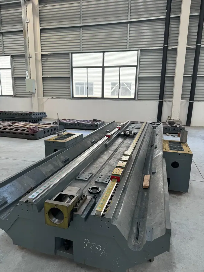 Обрабатывающий центр PL1375LC