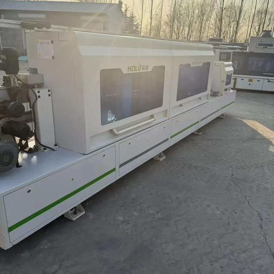 Кромкооблицовочный станок HD626JP