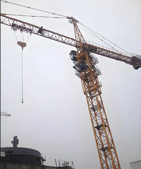 Башенный кран 7020