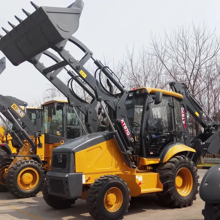 Экскаватор-погрузчик XT870