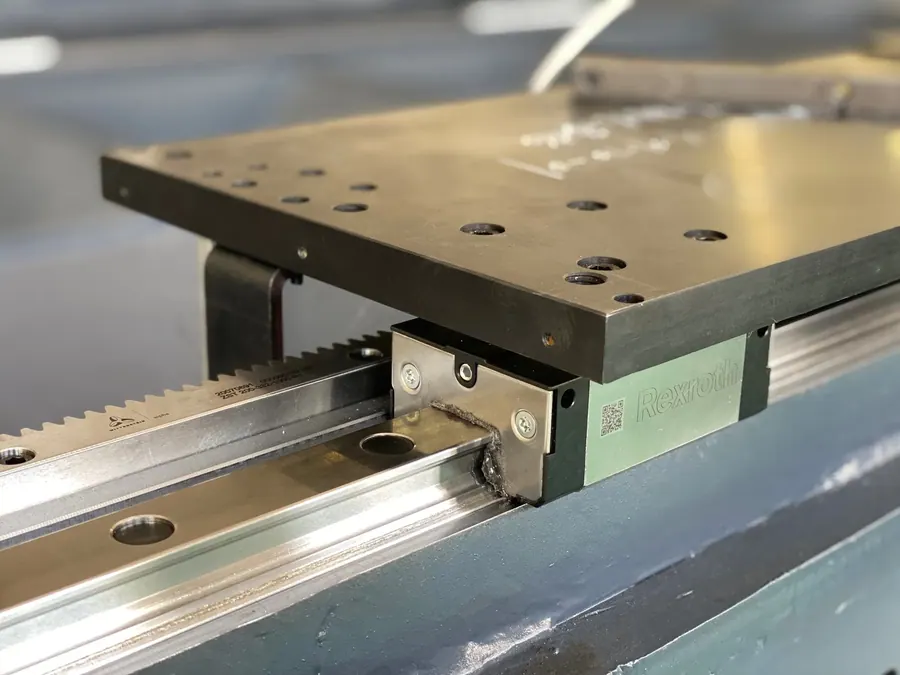 Станок лазерной резки ECO-Fiber 1530
