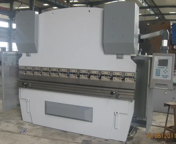 Листогибочный пресс WC67K125T3200 with DA52