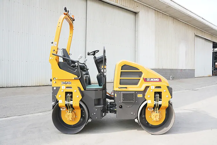 Дорожный каток XD120
