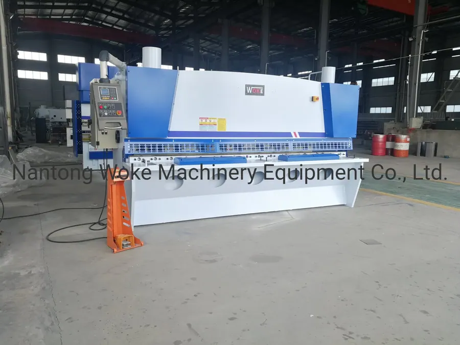 Гильотинные ножницы QC11Y-8x3200