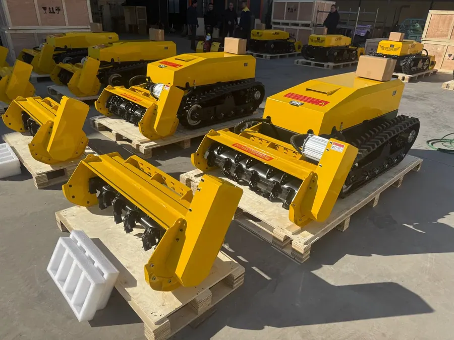Садовая техника UR1000L