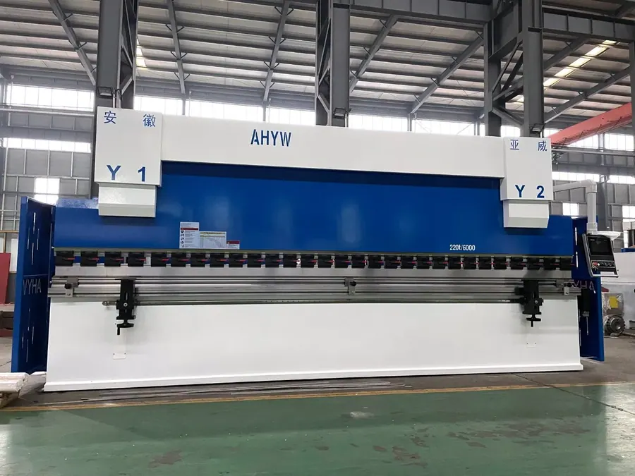 Листогибочный пресс YWS-170T/6000
