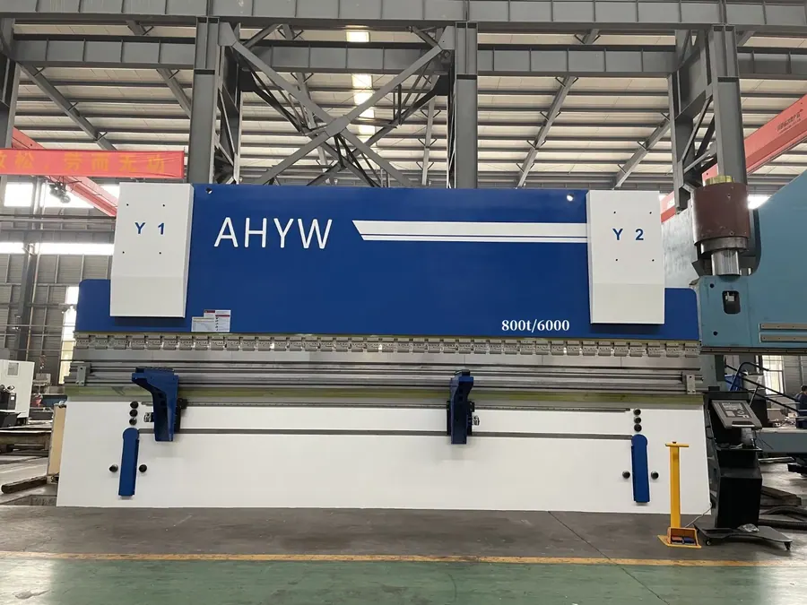 Листогибочный пресс YWS-170T/6000