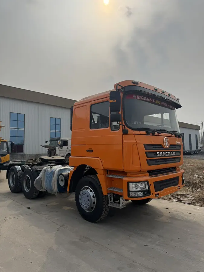 Седельный тягач SHCAMAN6x4