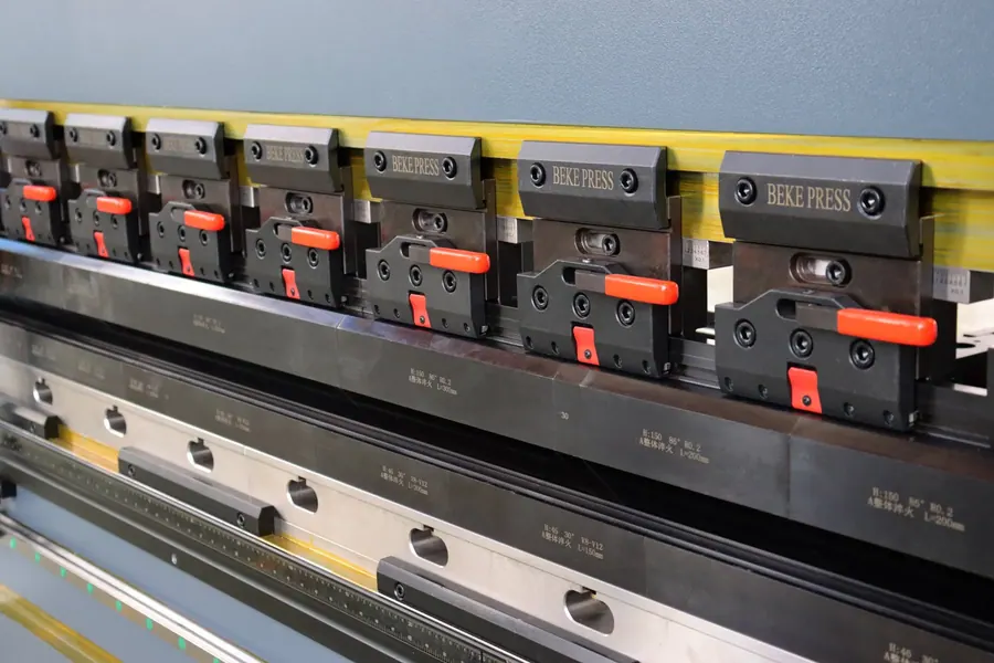 Листогибочный пресс We67kda69s 170t3200