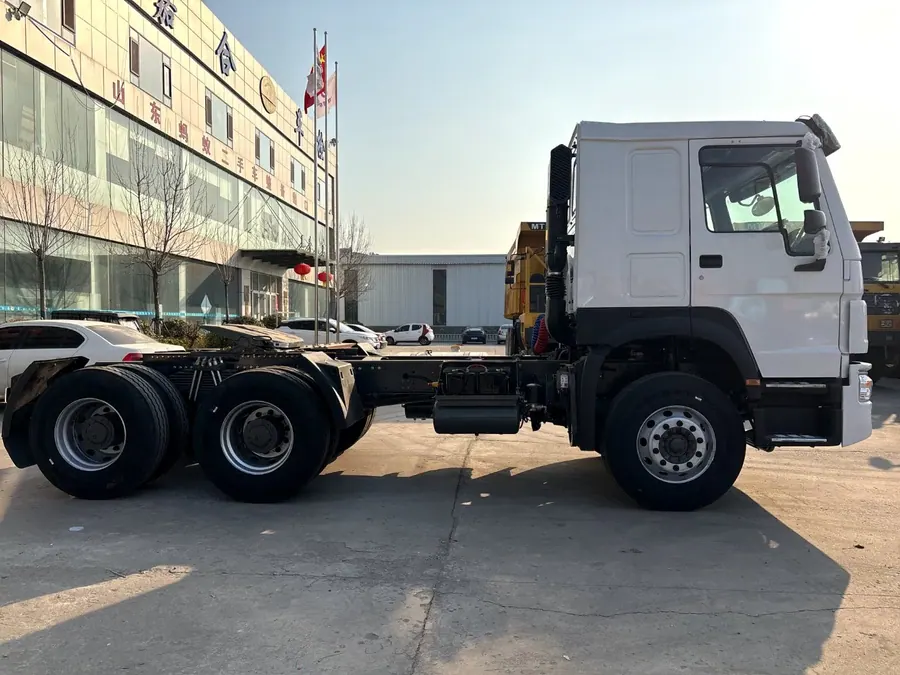 Седельный тягач HOWO 6x4, 30 т (ручной) (Шаньдун, вариант 2)