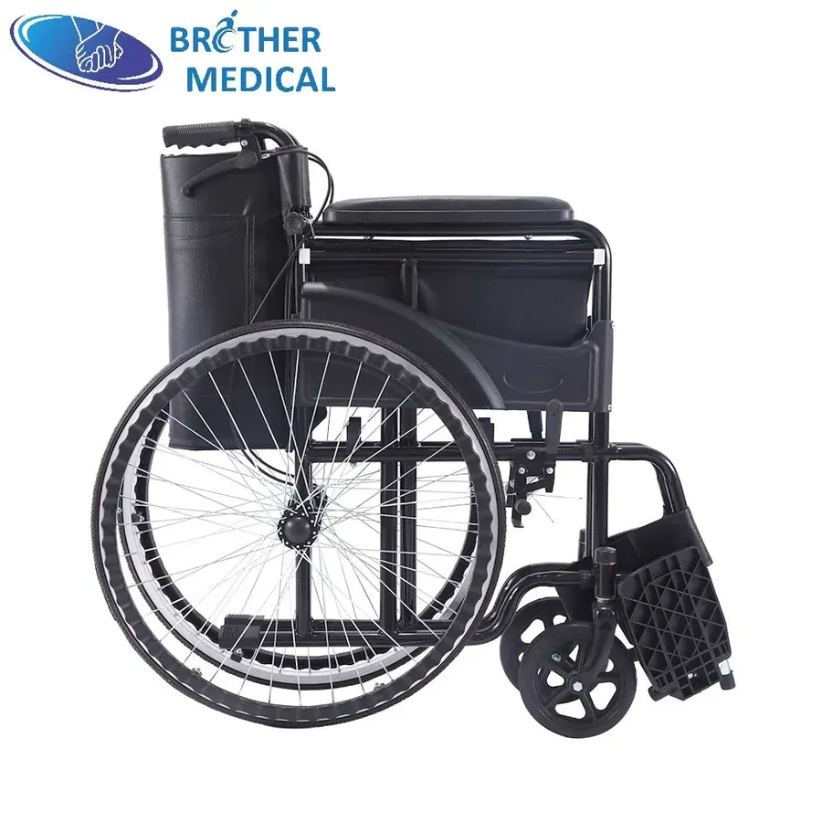 Инвалидная коляска BME4611 (по обеим сторонам)