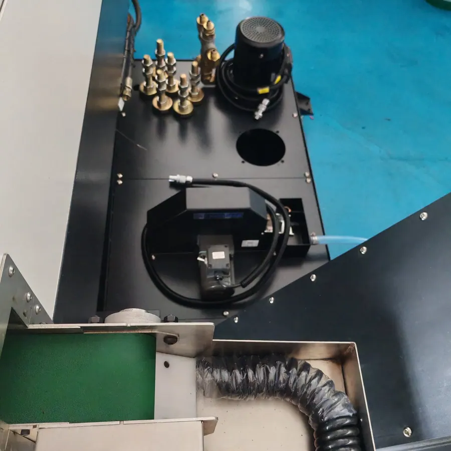 Токарный станок RA-1000MY