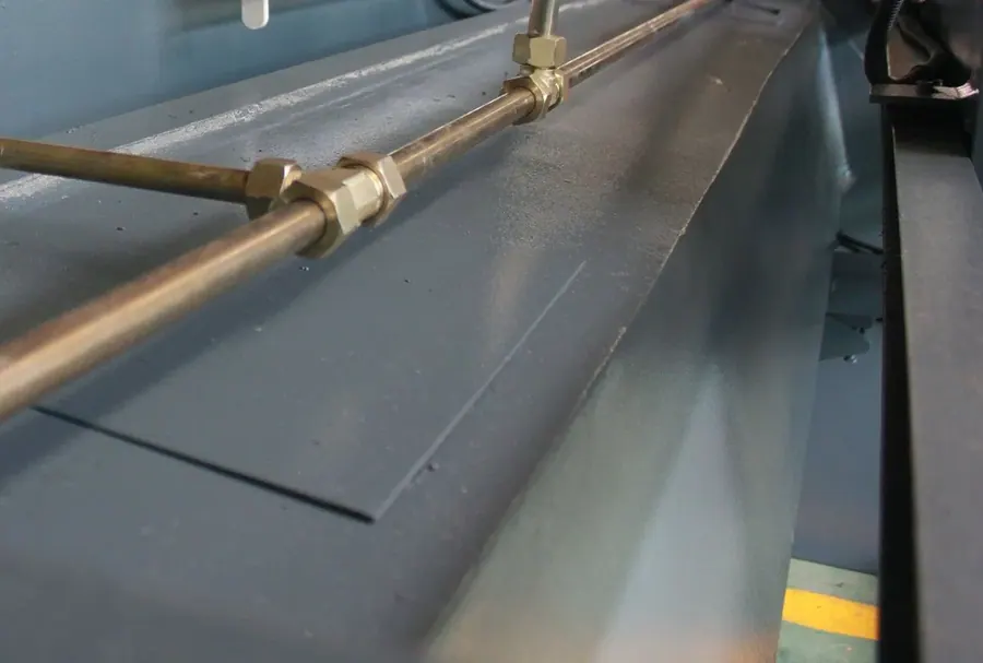 Гильотинные ножницы QC11Y-20X5000
