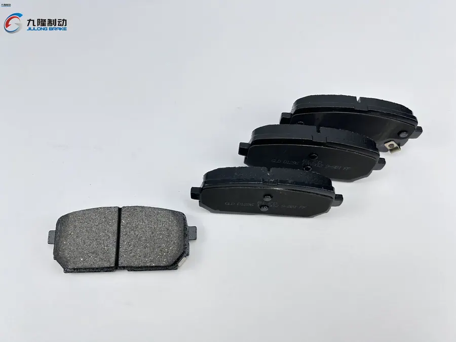 Тормозная колодка D1296
