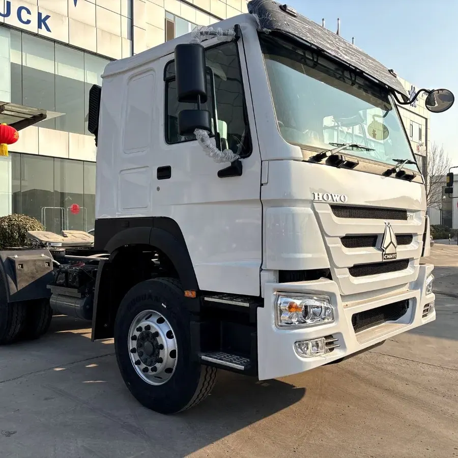 Седельный тягач HOWO 6x4, 30 т (ручной)