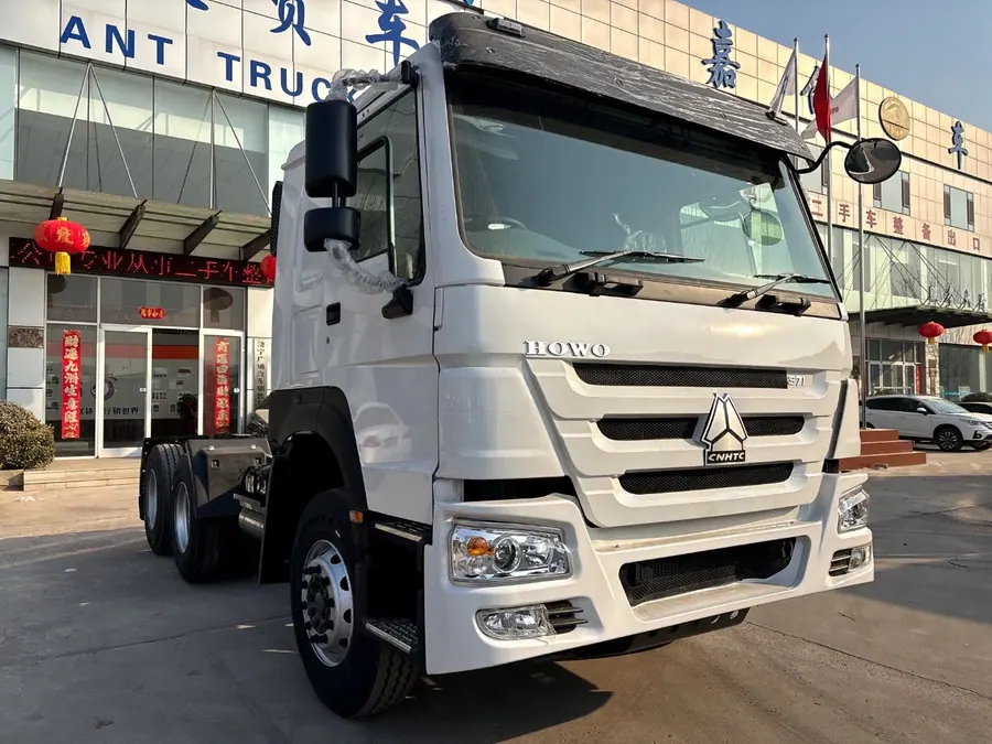 Седельный тягач HOWO 6x4, 30 т (ручной)
