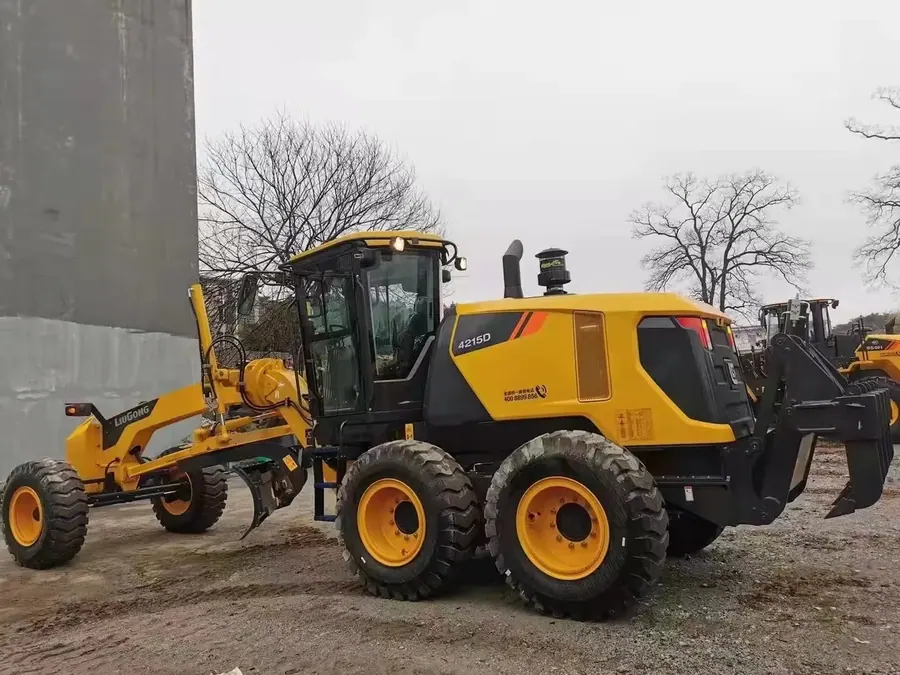 Автогрейдер CLG4215D