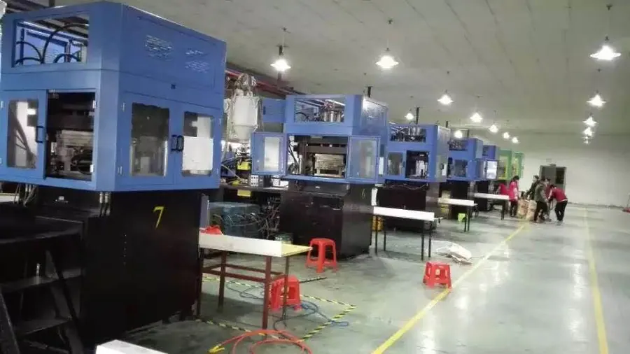 Выдувная машина ISB800AN-3