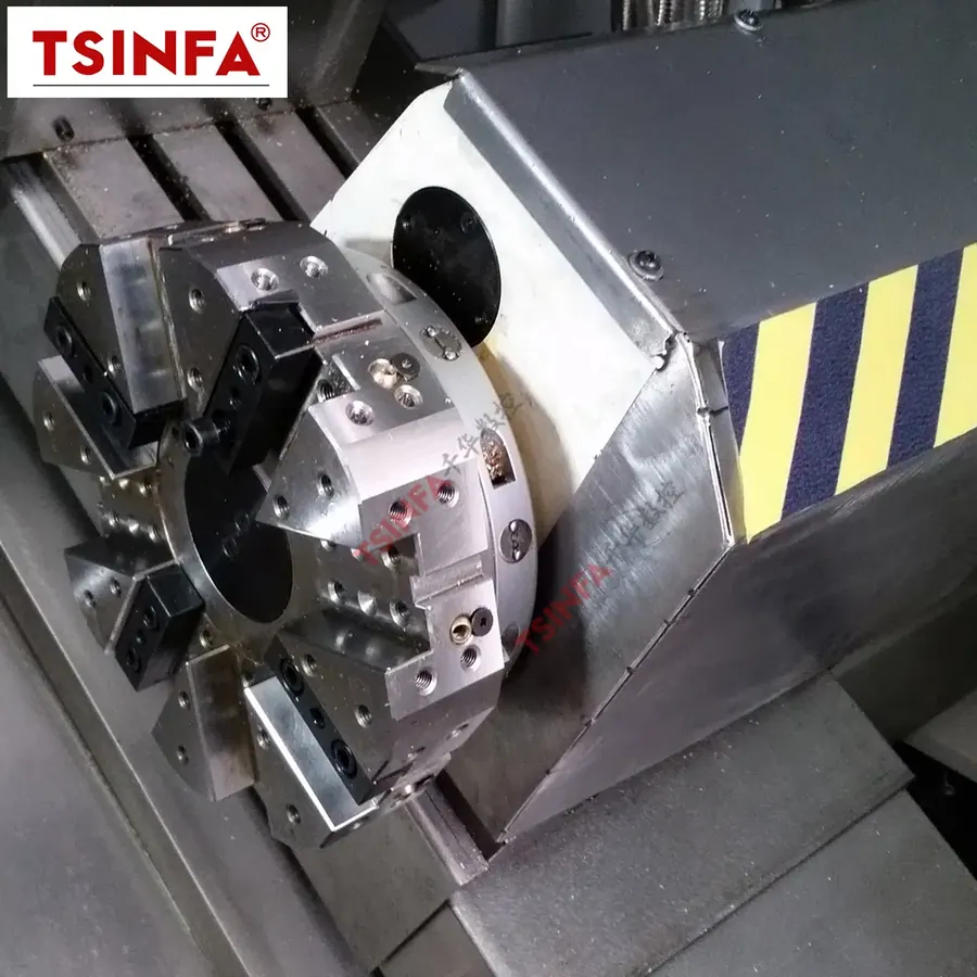 Токарный станок с ЧПУ TFA8S