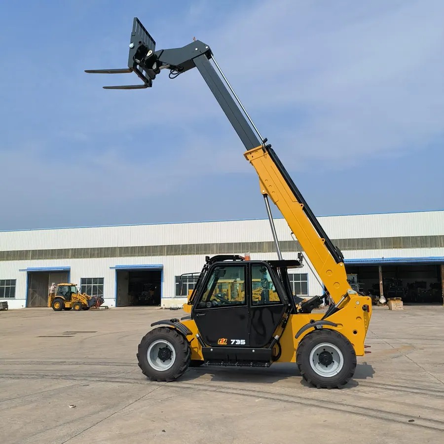 Телескопический погрузчик YN735