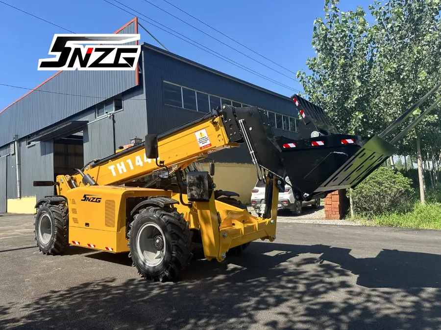 Телескопический погрузчик TH1440