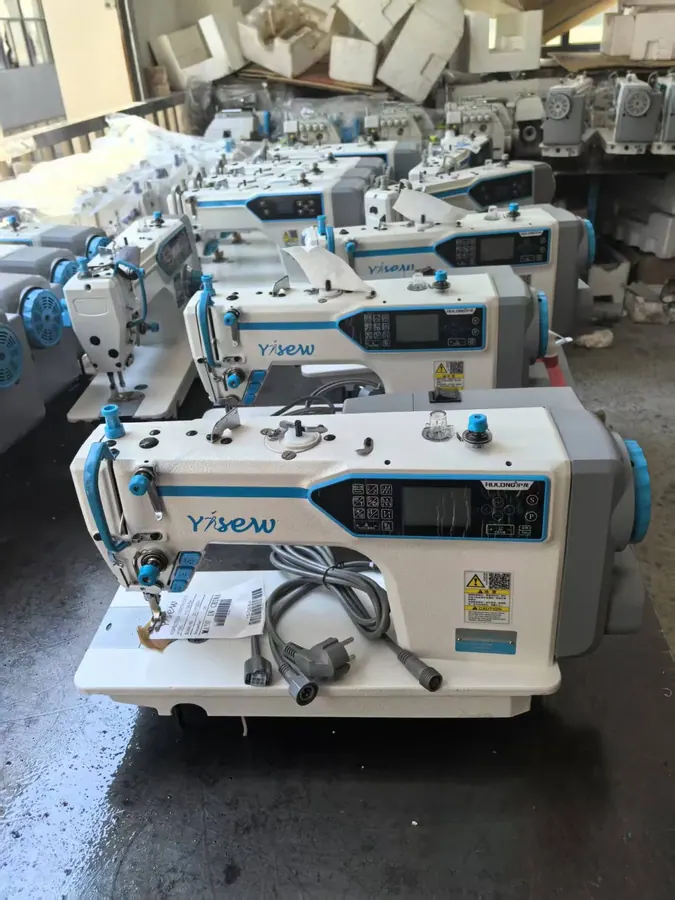 Швейная машина YST-7300-D4